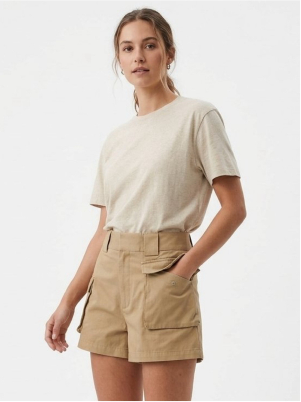 Women's Aritzia Tna Cargo 3" High Rise Utility Shorts Tan Khaki Size Medium- 874